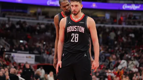 布斯克茨重返迈阿密国际，再与梅西并肩作战！